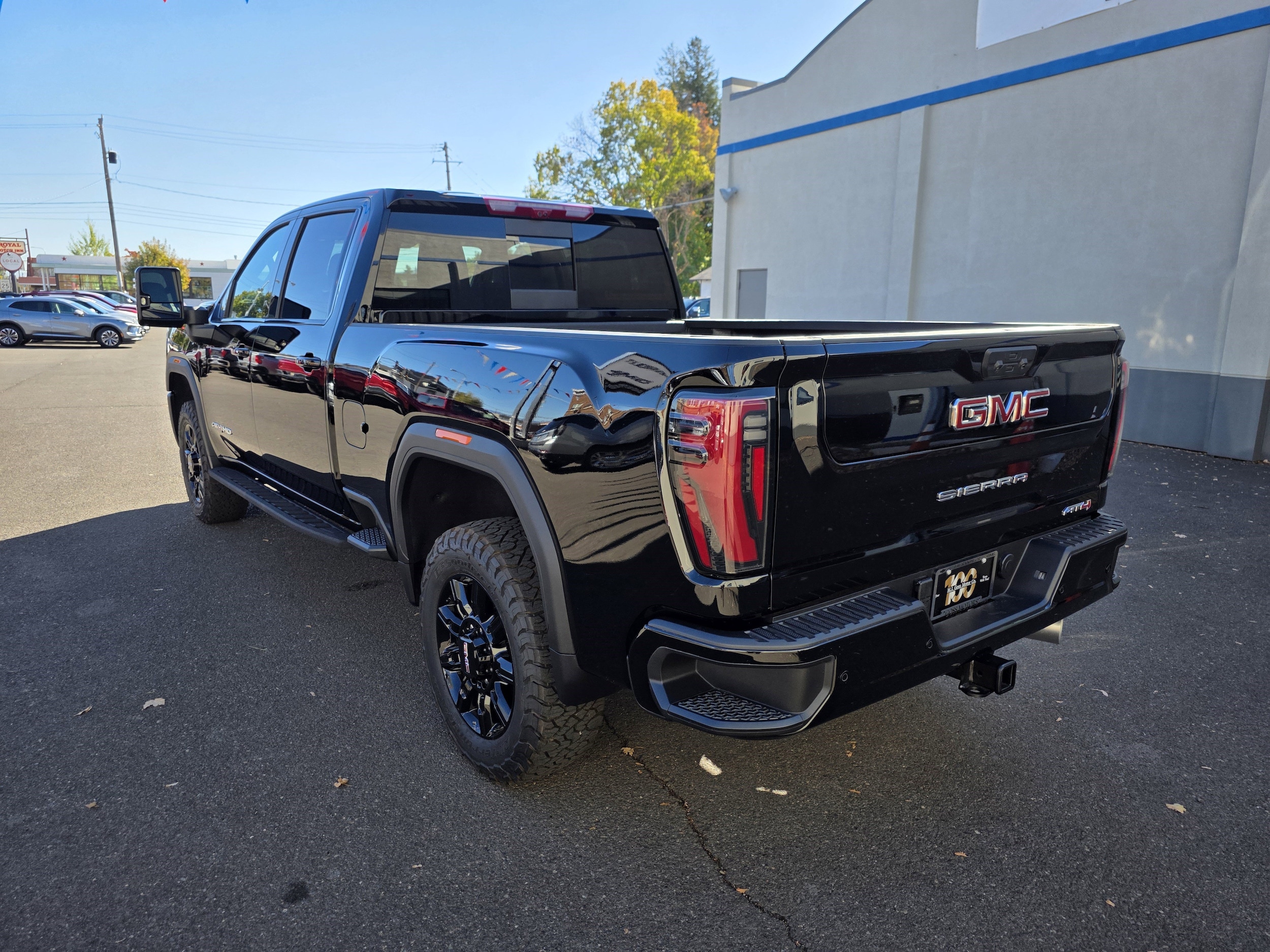 2026 GMC Sierra 2500HD AT4 - Photo 6