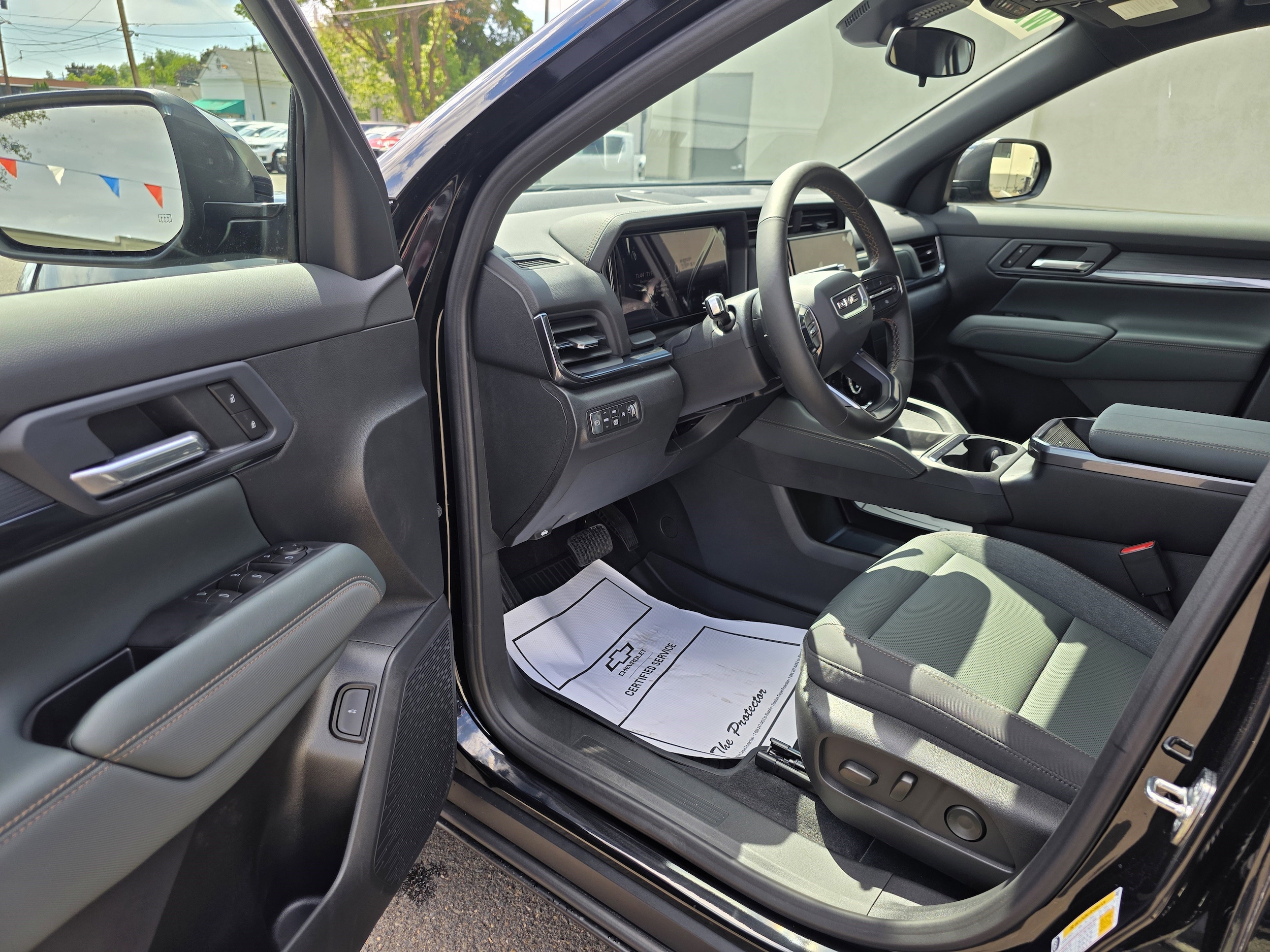 2026 GMC Terrain AT4 - Photo 10