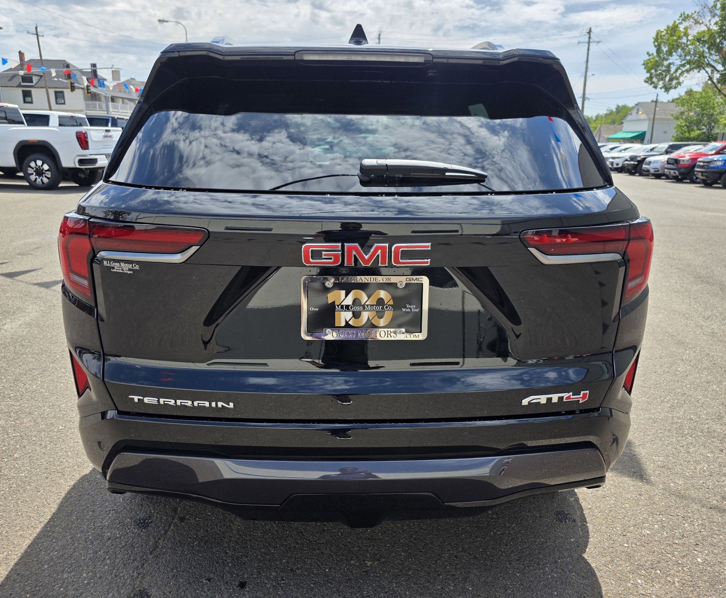 2026 GMC Terrain AT4 - Photo 6