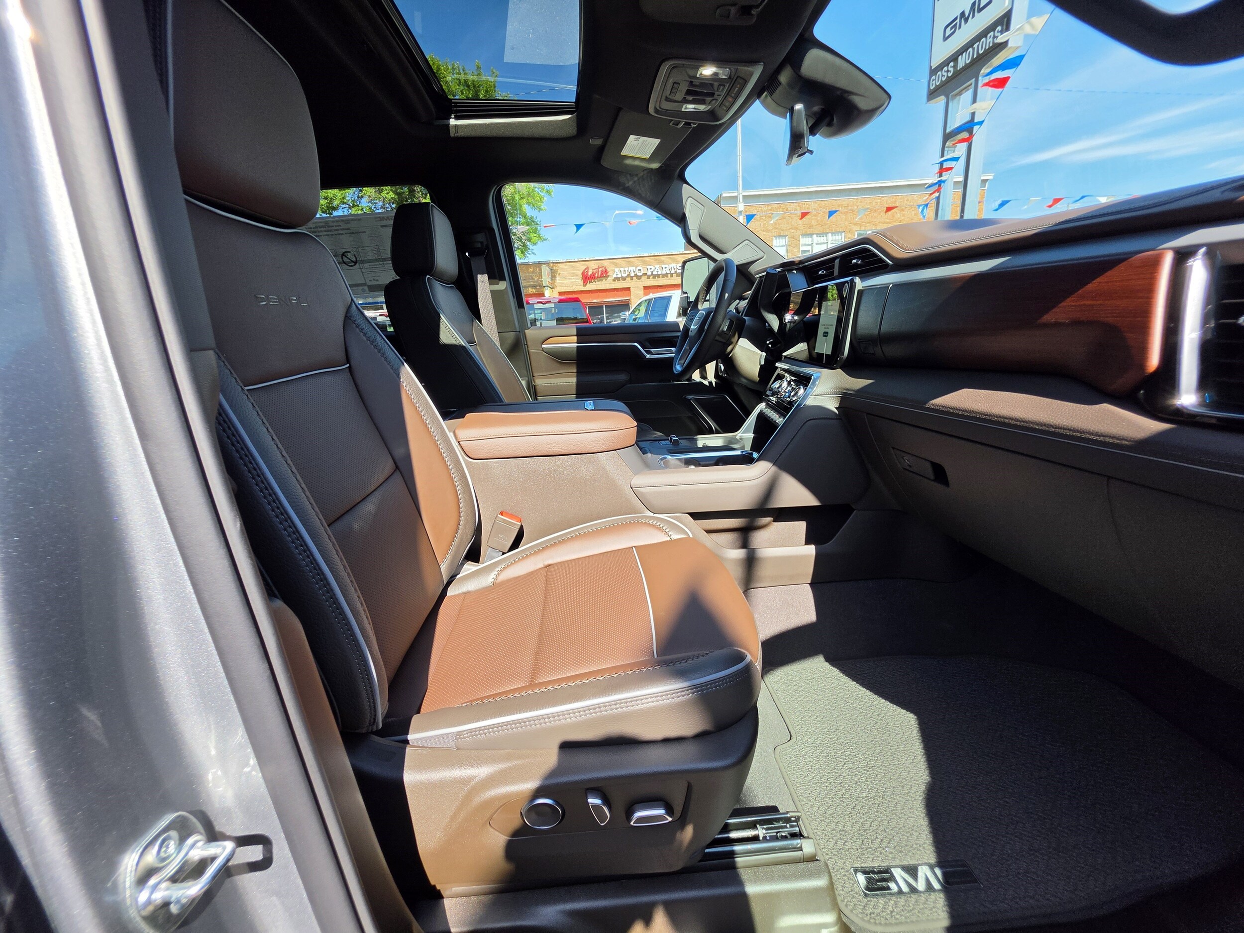 2026 GMC Sierra 2500HD Denali - Photo 25
