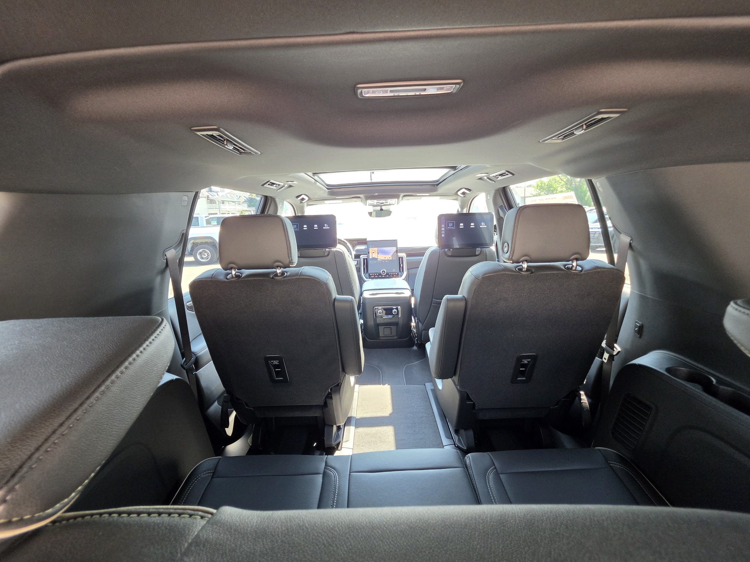 2026 GMC Yukon XL Elevation - Photo 24