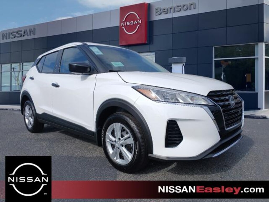 New 2024 Nissan Kicks S SUV