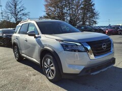 2024 Nissan Pathfinder SL SUV