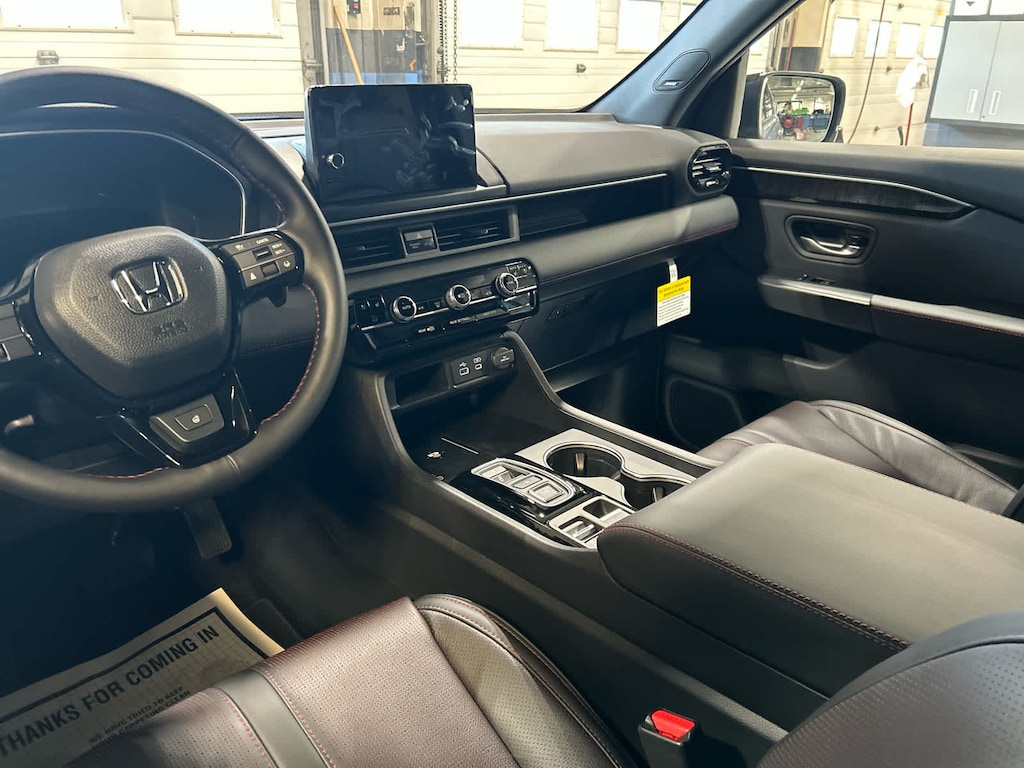 New 2025 Honda Pilot Black Edition SUV