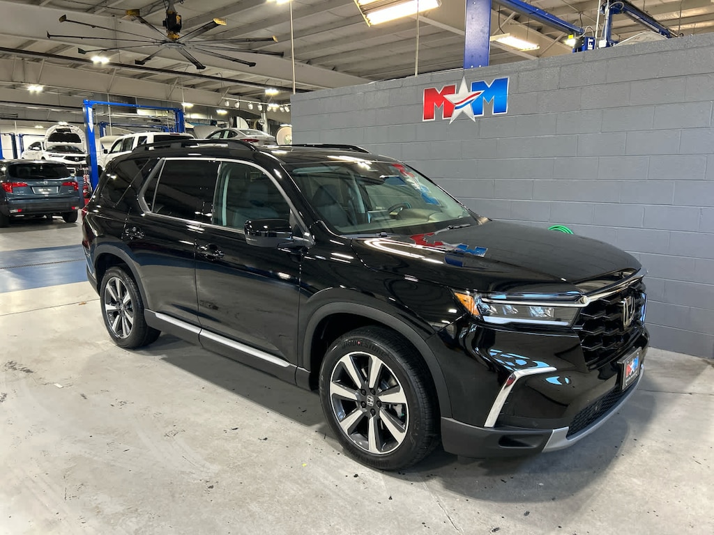 New 2025 Honda Pilot Touring SUV