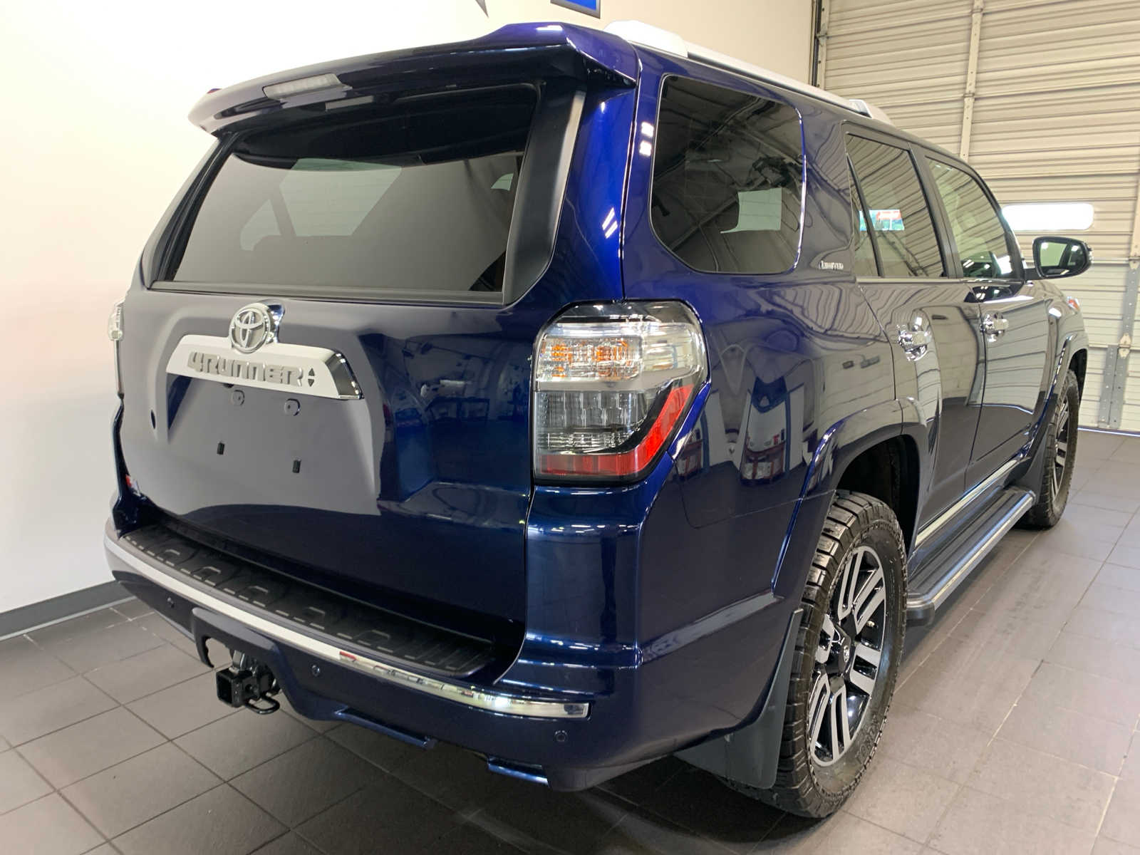 2023 Toyota 4Runner Limited photo 3
