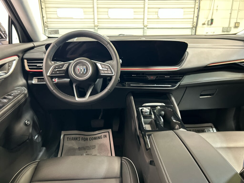 Used 2025 Buick Envision Avenir SUV