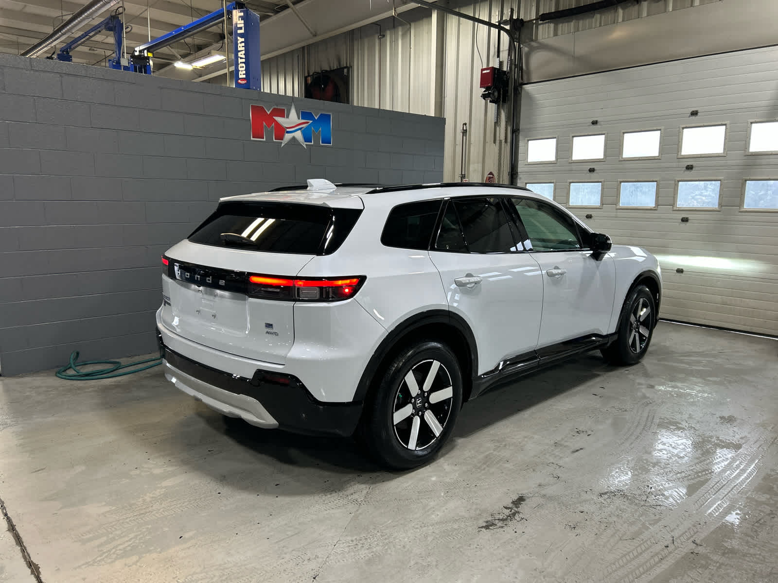 2026 Honda Prologue Touring photo 2