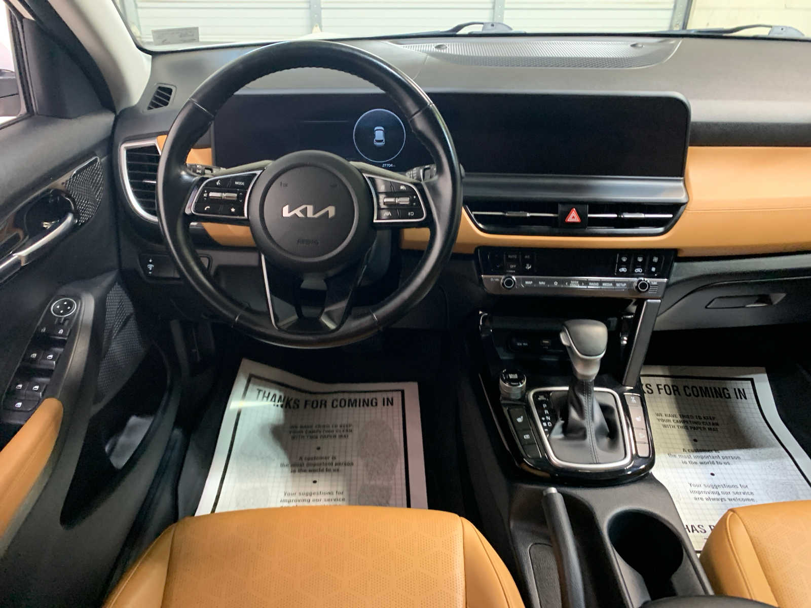 2024 Kia Seltos EX photo 2