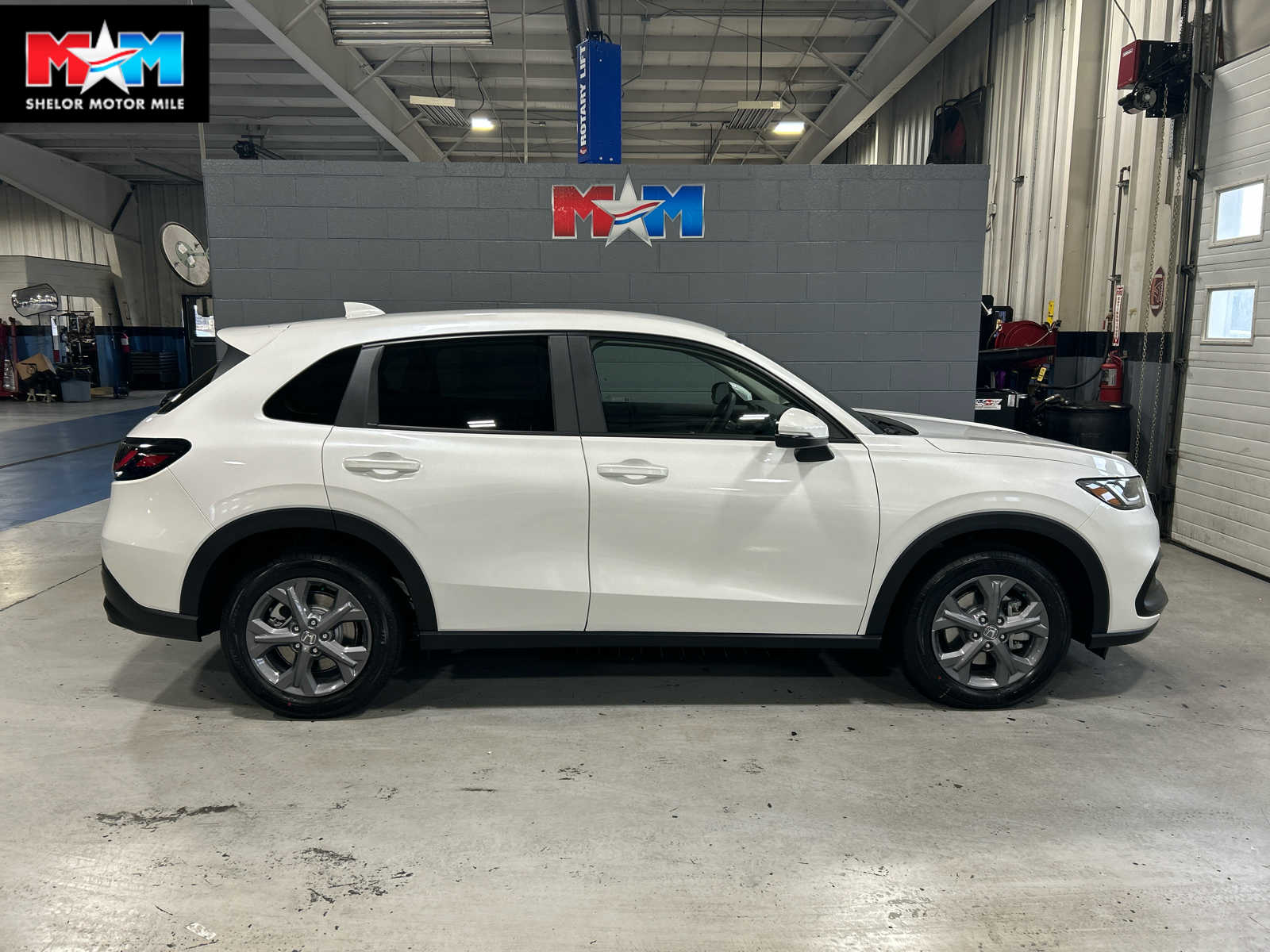 2026 Honda HR-V LX's photo