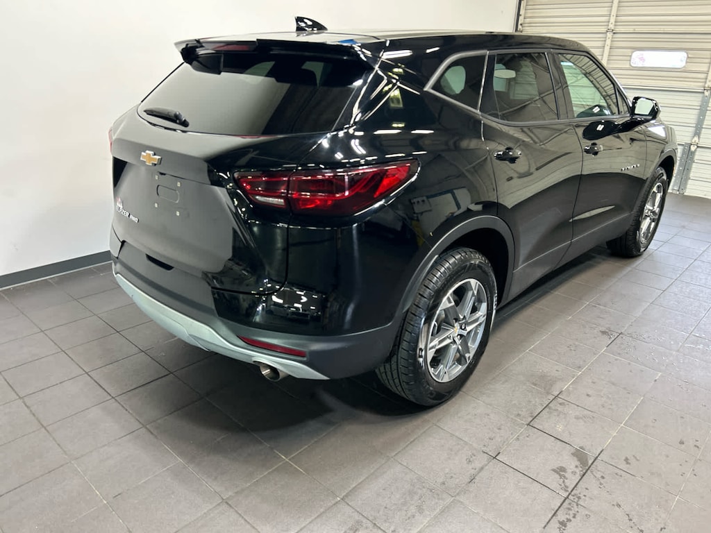 Used 2025 Chevrolet Blazer LT w/2LT SUV