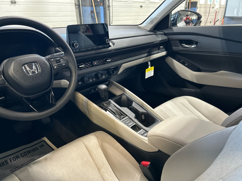 New 2025 Honda Accord SE Sedan