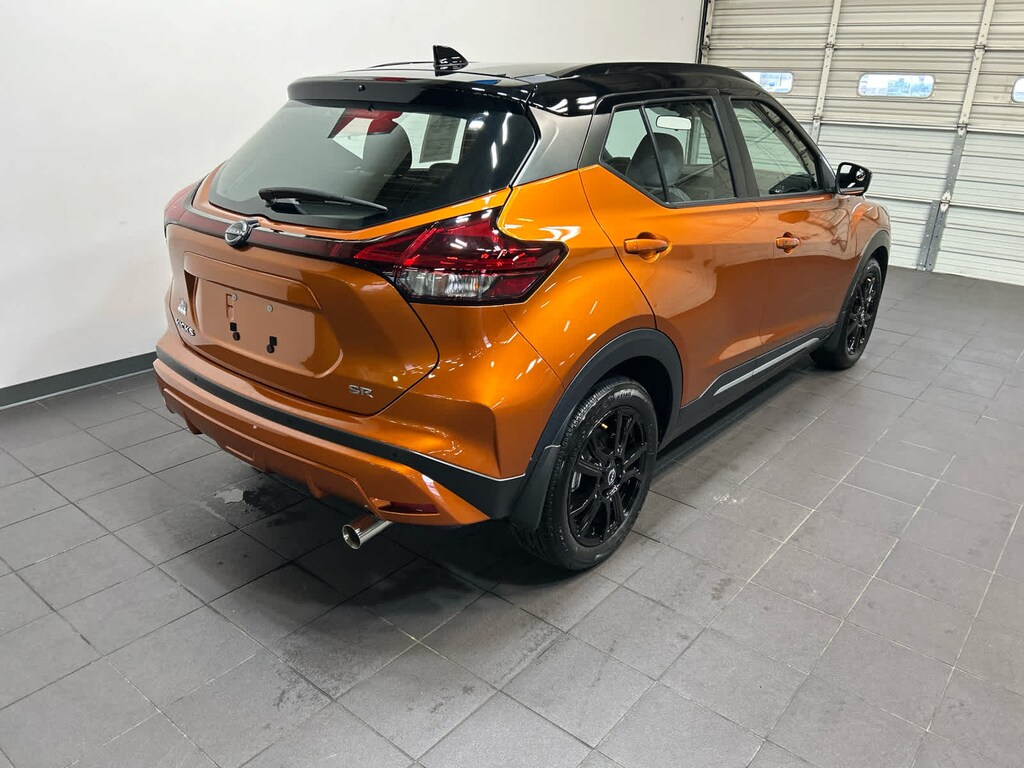 Used 2023 Nissan Kicks SR SUV