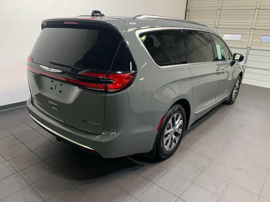 Used 2023 Chrysler Pacifica Plug-In Hybrid Pinnacle Van Passenger Van