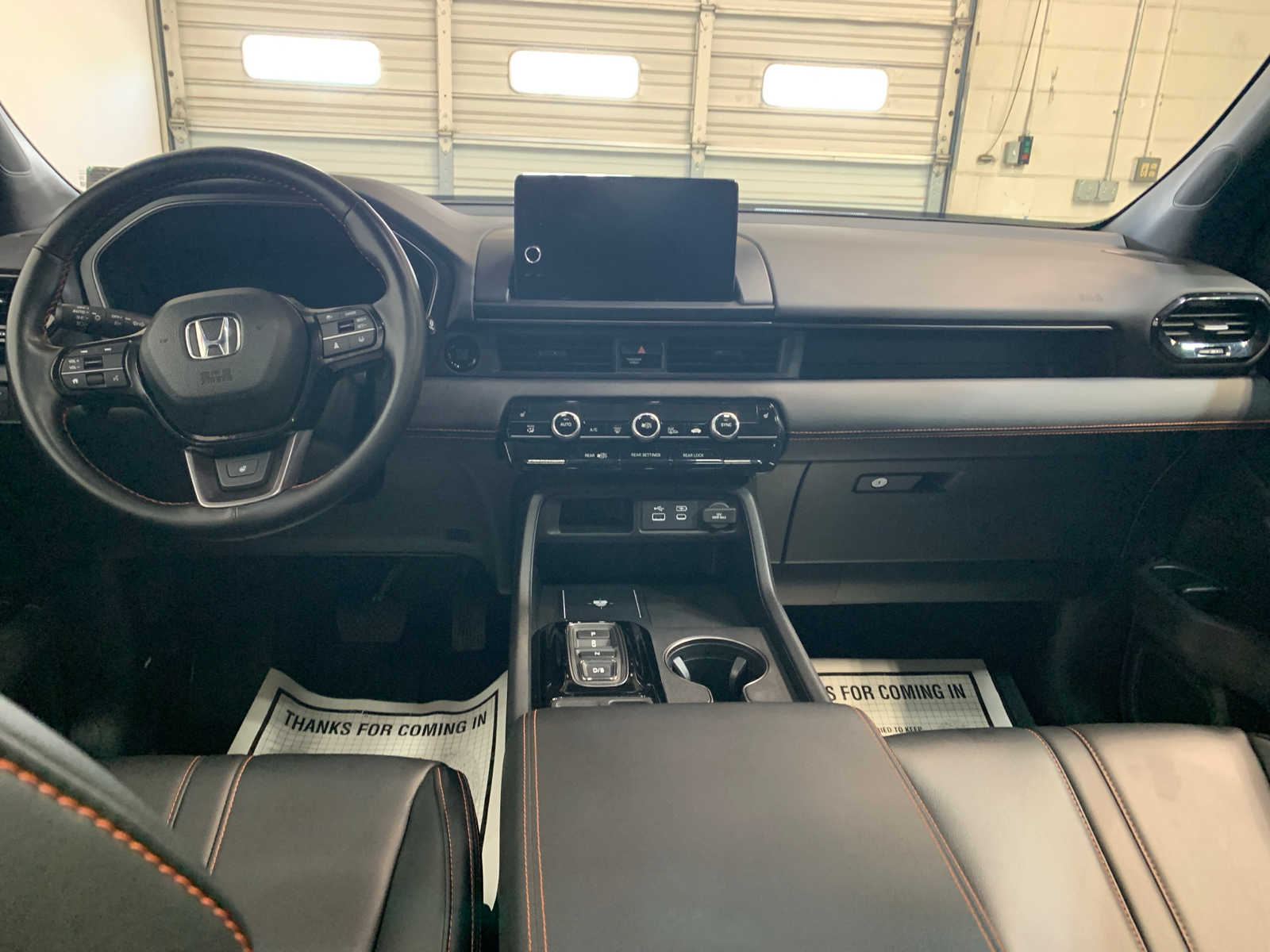 2025 Honda Pilot TrailSport photo 4