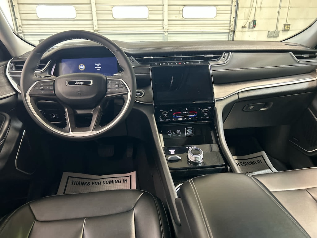 Used 2023 Jeep Grand Cherokee Limited SUV