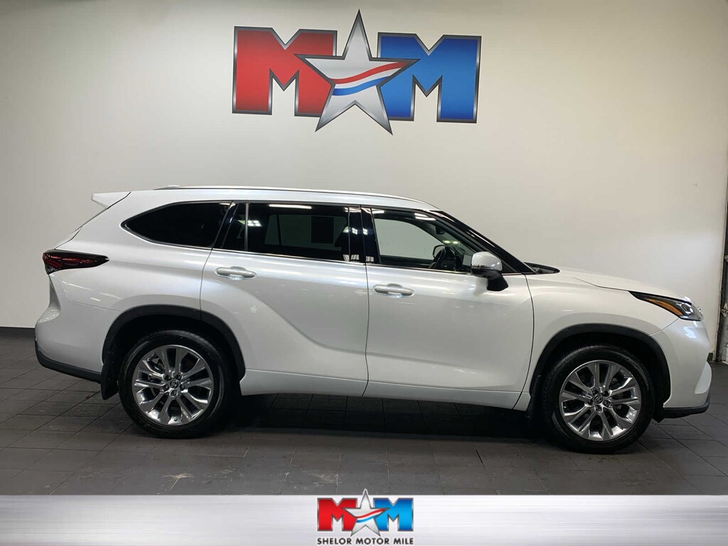 Used 2024 Toyota Highlander Limited SUV