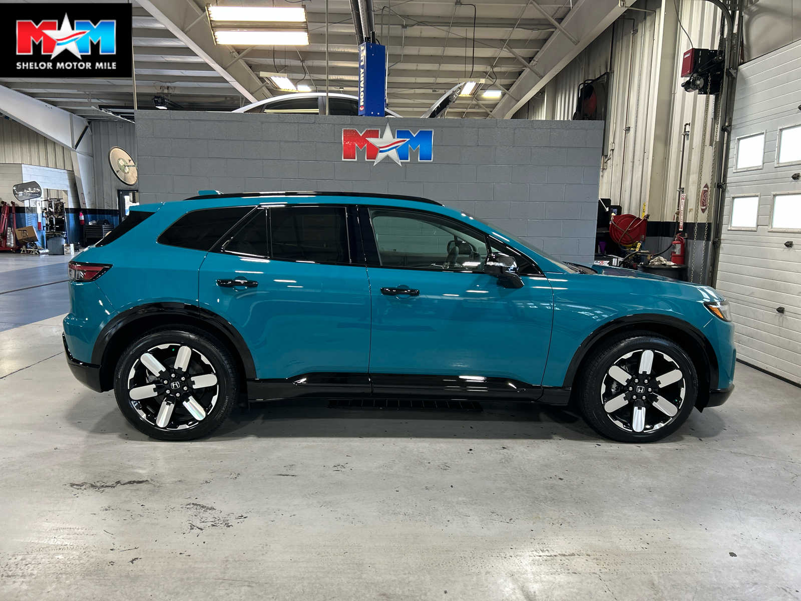 2026 Honda Prologue Elite's photo