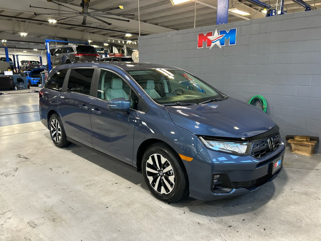 New 2026 Honda Odyssey EX-L Van Passenger