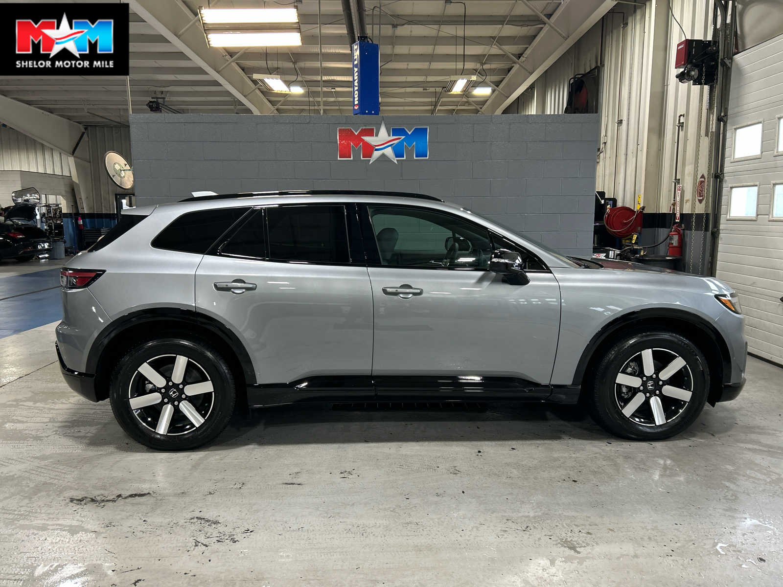 2025 Honda Prologue Touring's photo