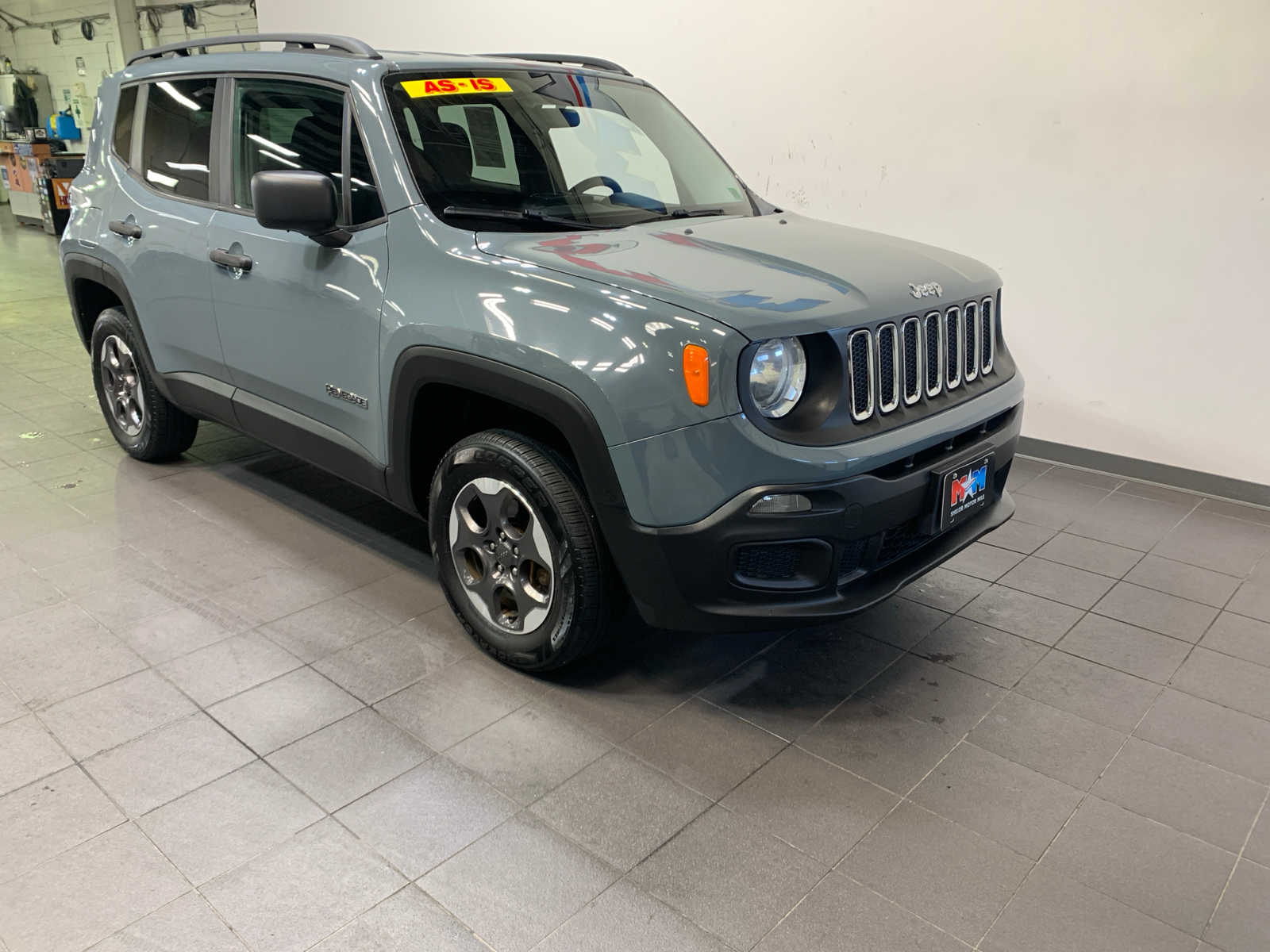 2017 Jeep Renegade Sport photo 2