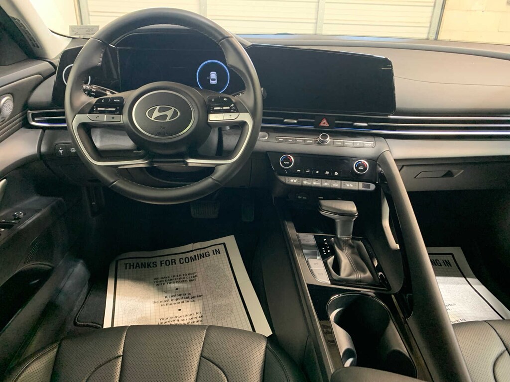 Used 2025 Hyundai Elantra Hybrid Limited Sedan