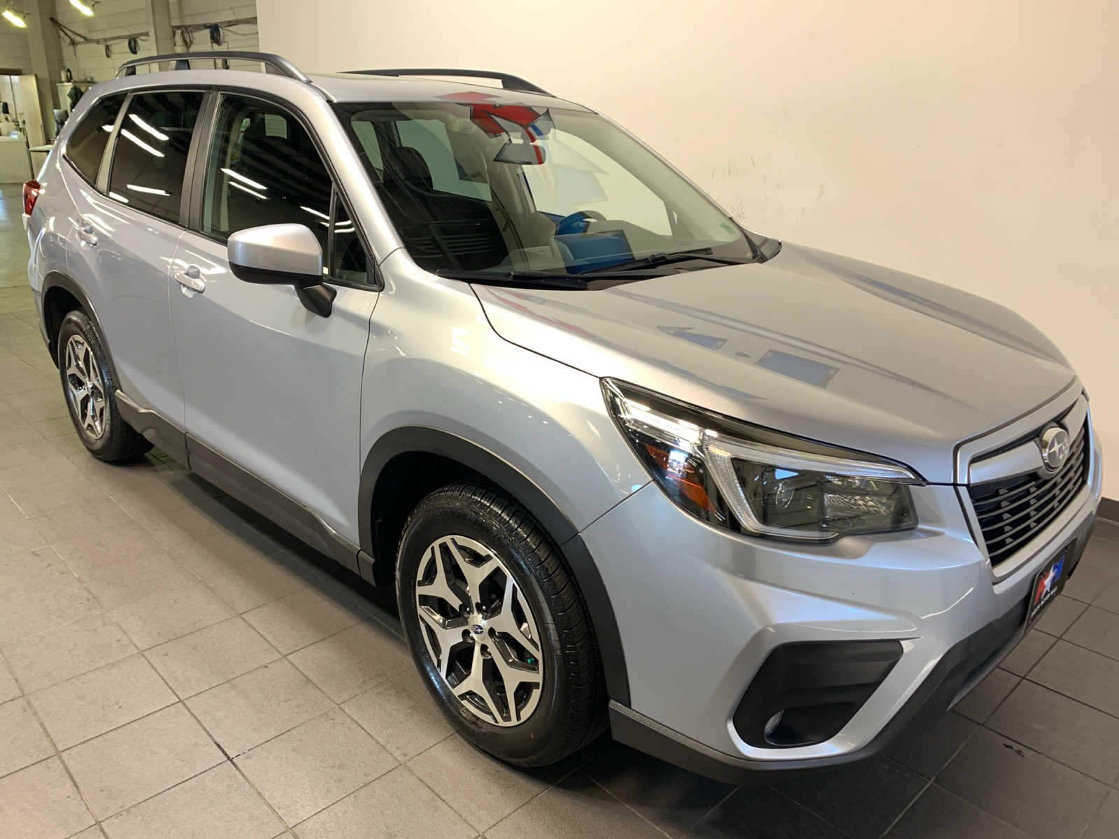 2021 Subaru Forester Premium photo 2