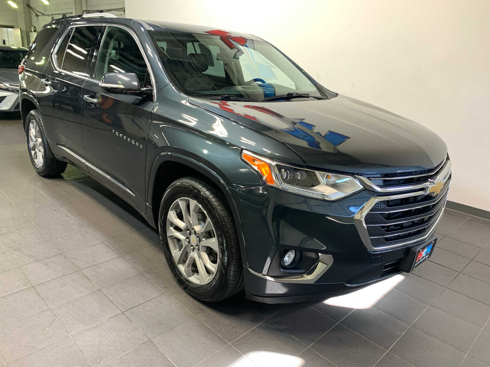 2018 Chevrolet Traverse Premier photo 2