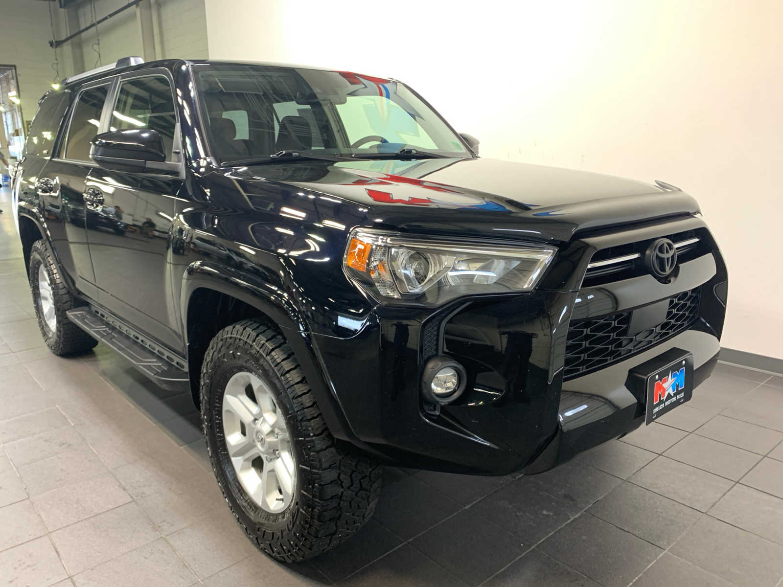 2023 Toyota 4Runner SR5 4WD photo 2