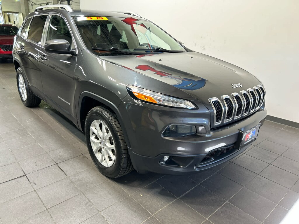 Used 2017 Jeep Cherokee Latitude 4x4 SUV