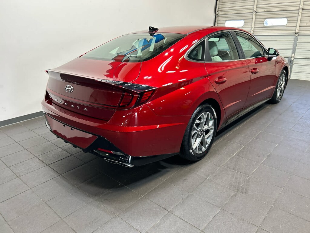 Used 2023 Hyundai Sonata SEL Sedan