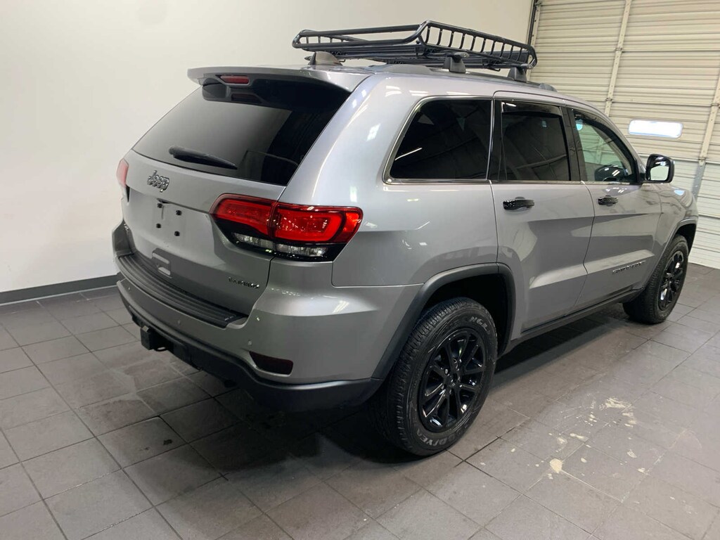 Used 2021 Jeep Grand Cherokee Laredo SUV