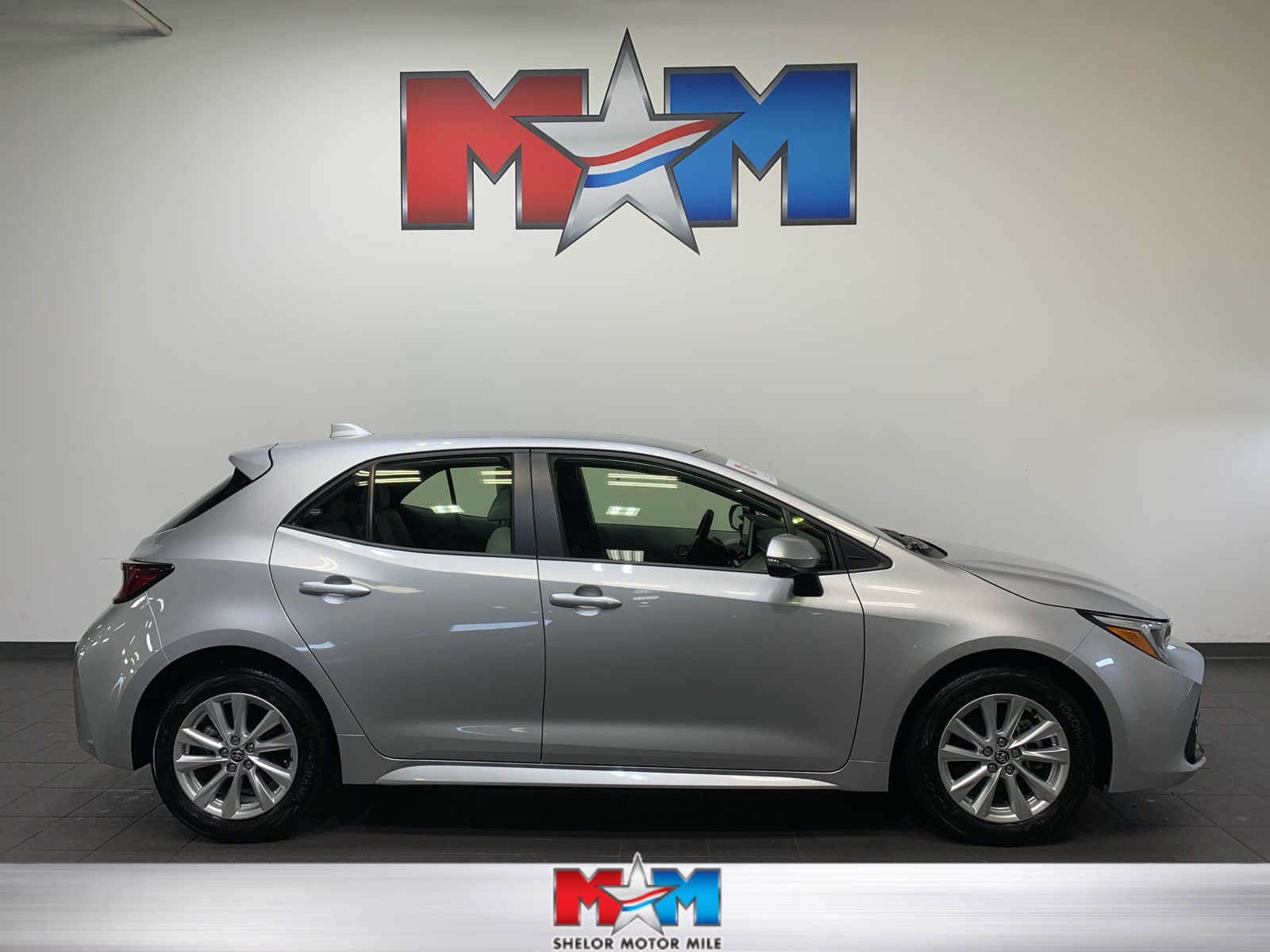 2024 Toyota Corolla Hatchback SE