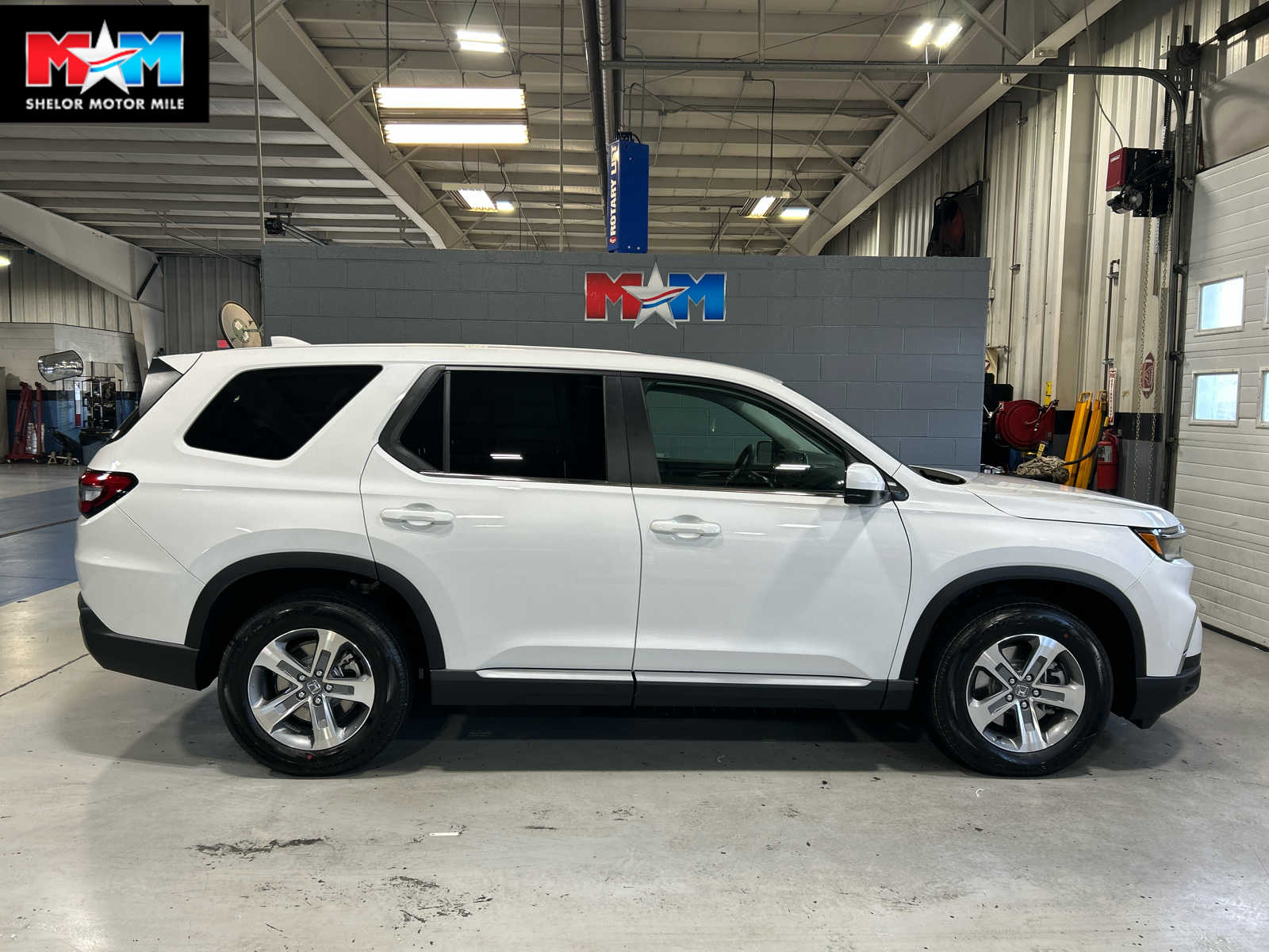 2025 Honda Pilot EX-L's photo