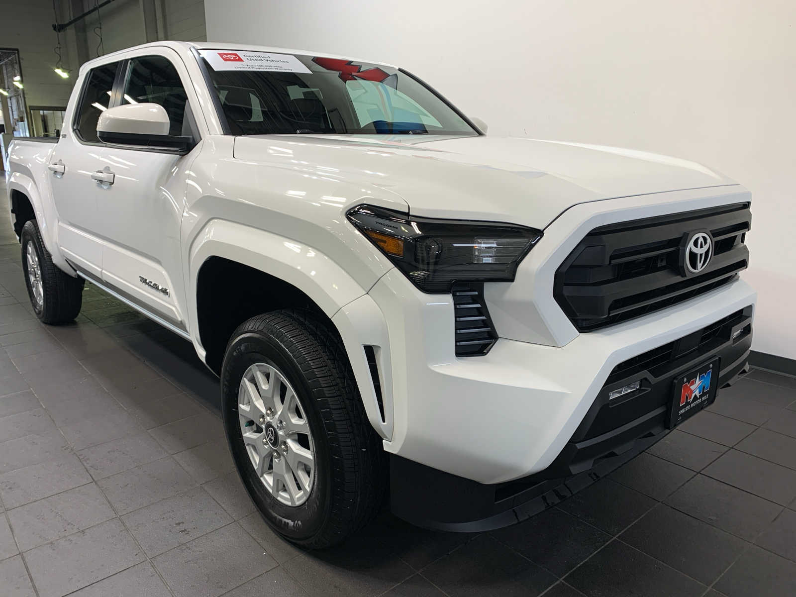 2024 Toyota Tacoma SR5 Double Cab photo 2