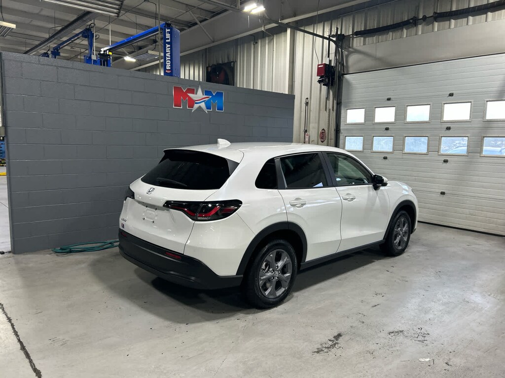 New 2026 Honda HR-V LX SUV