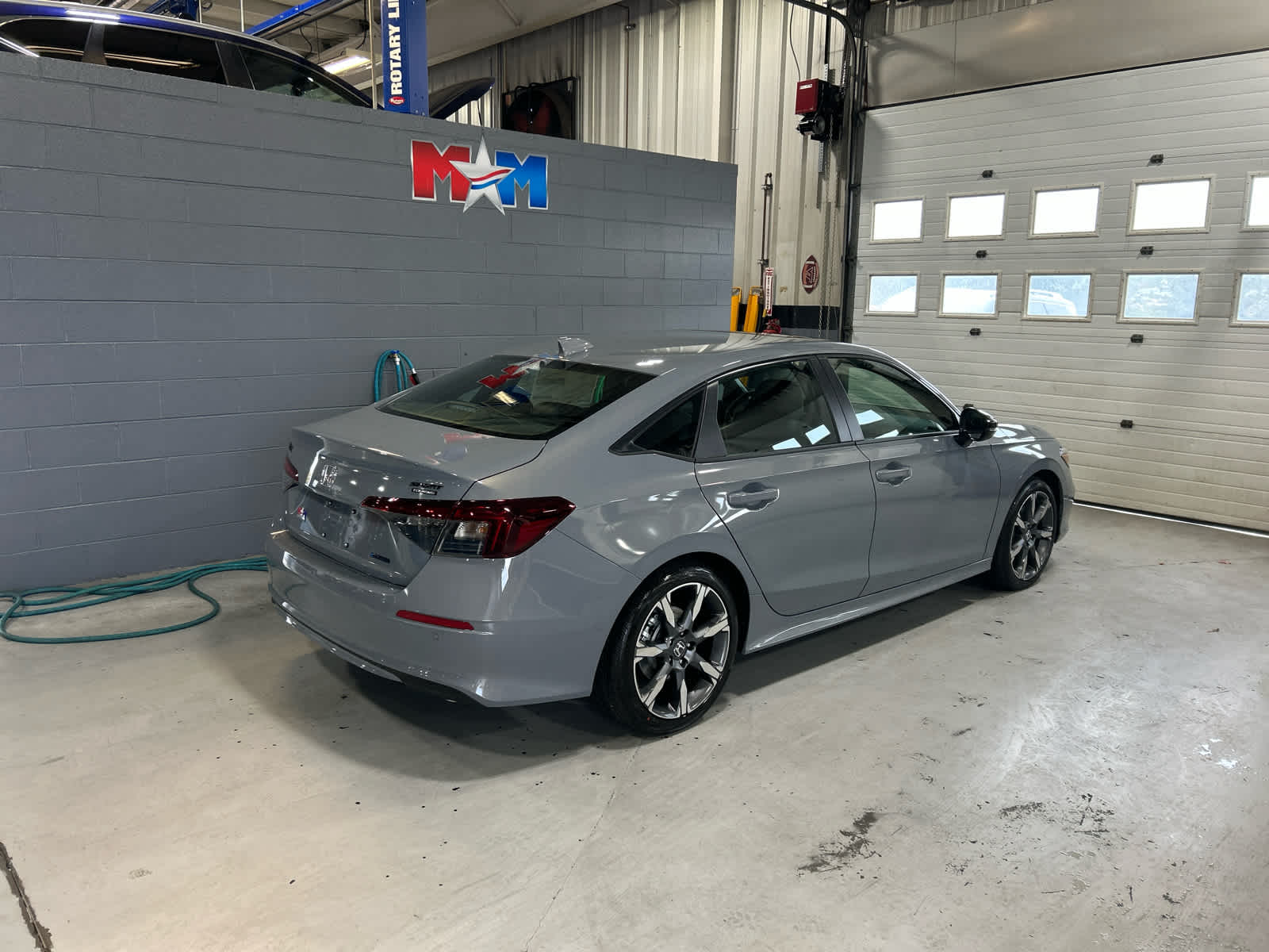 2026 Honda Civic Hybrid Sport Touring photo 3