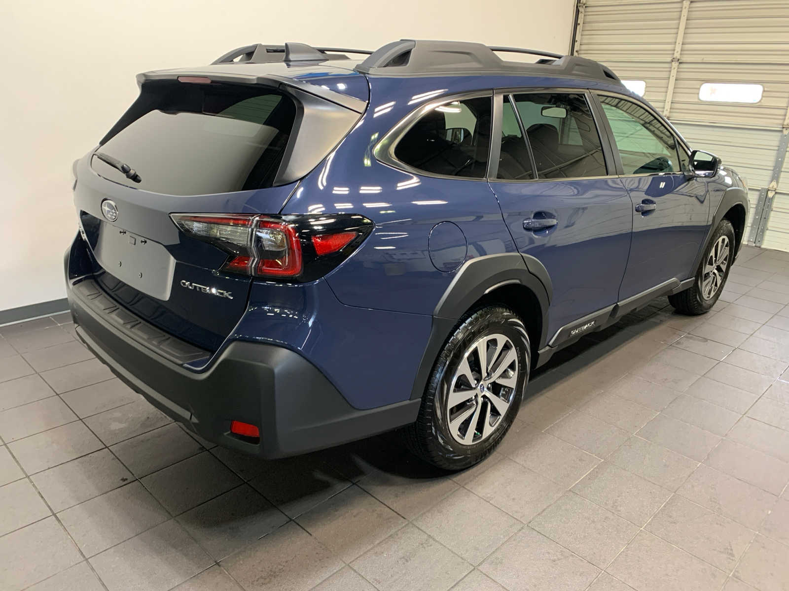 2025 Subaru Outback Premium photo 3