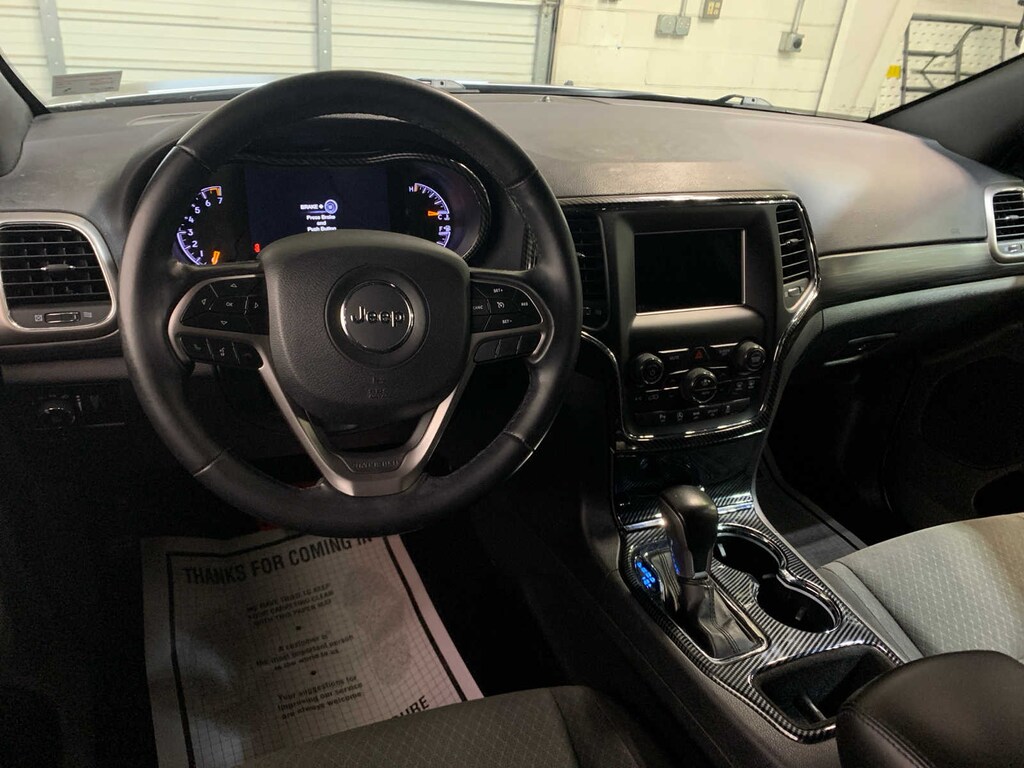 Used 2021 Jeep Grand Cherokee Laredo SUV