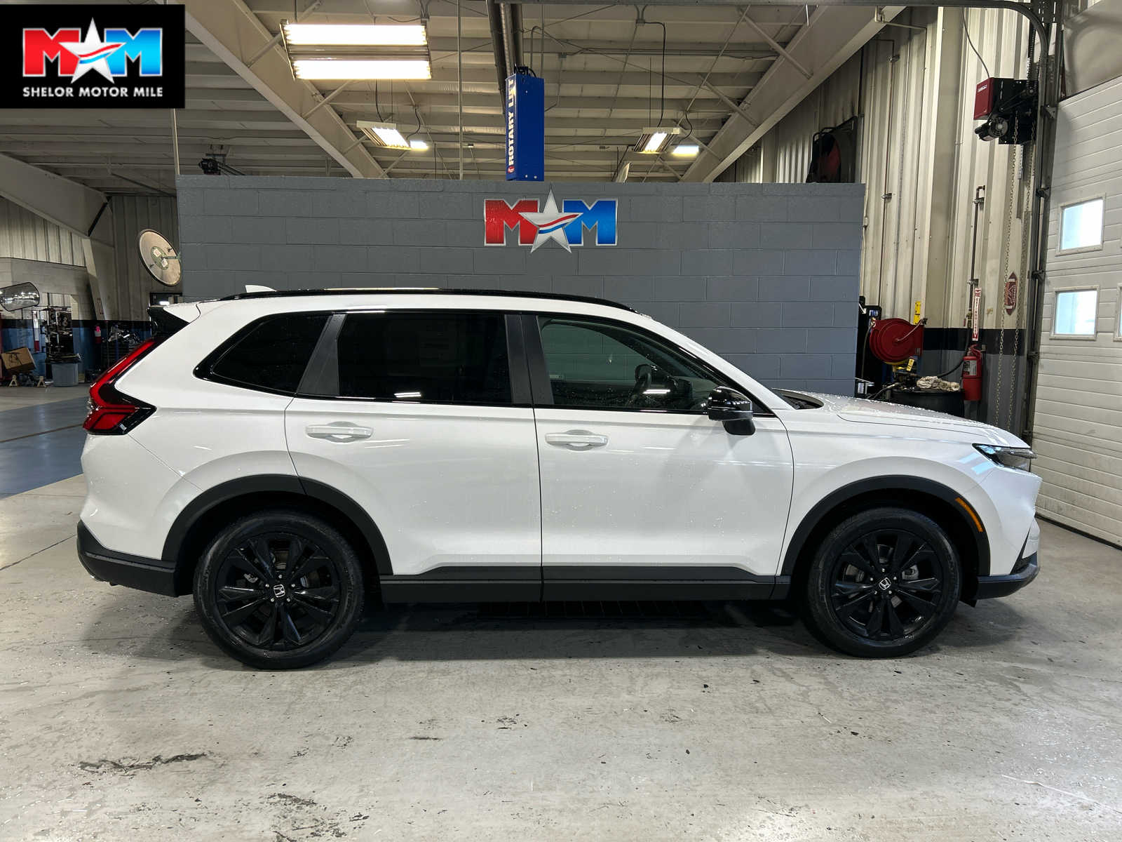 2026 Honda CR-V Sport Touring's photo