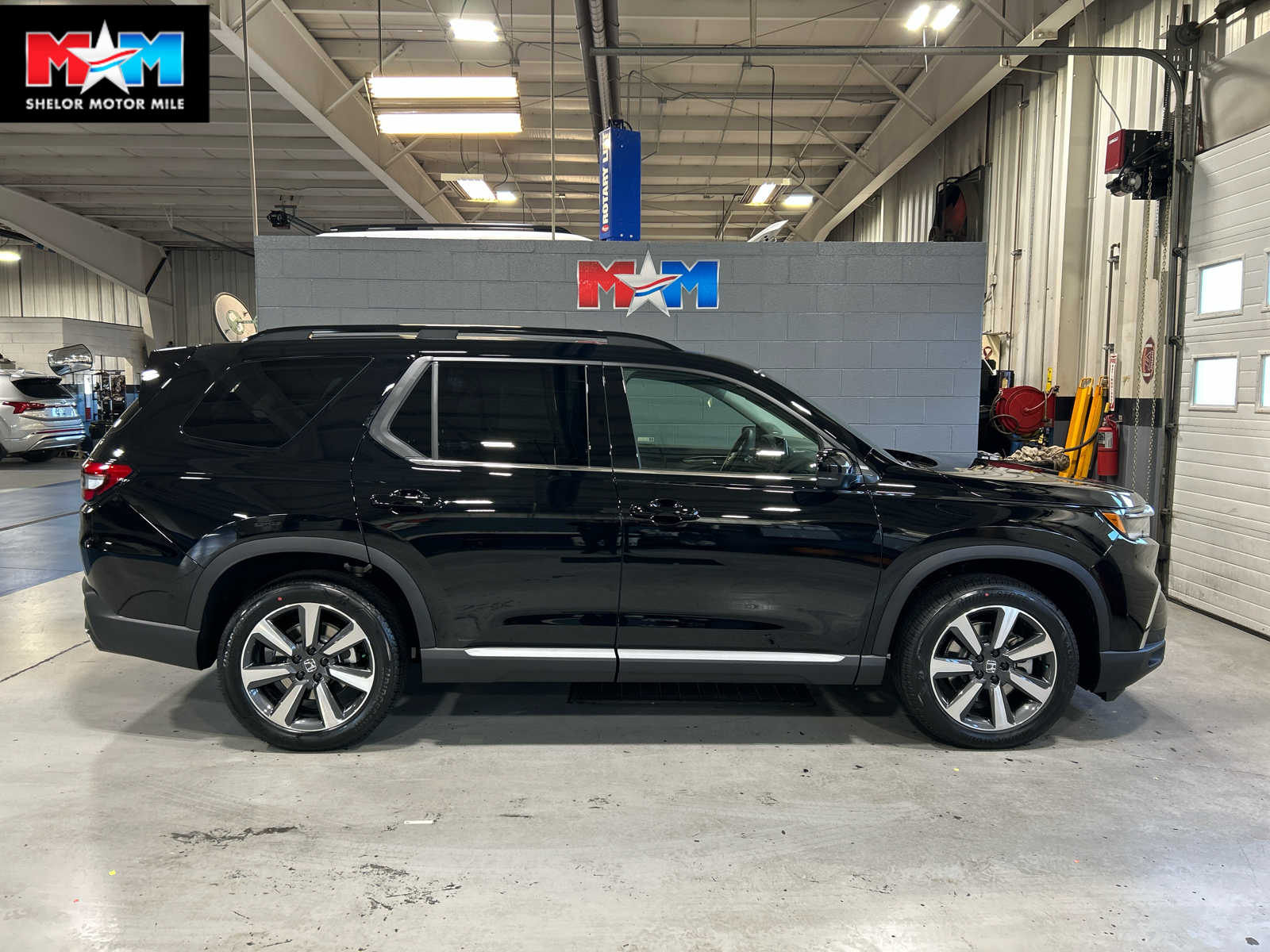 2025 Honda Pilot Touring's photo