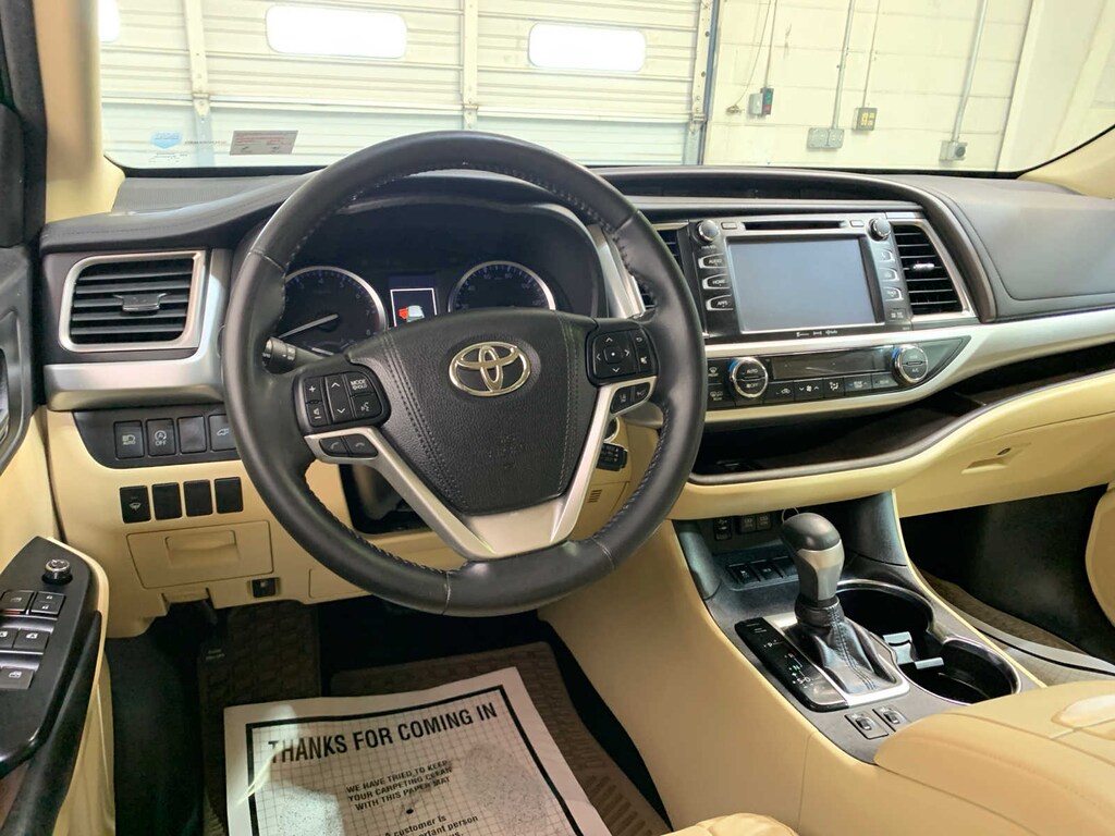 Used 2018 Toyota Highlander XLE V6 SUV