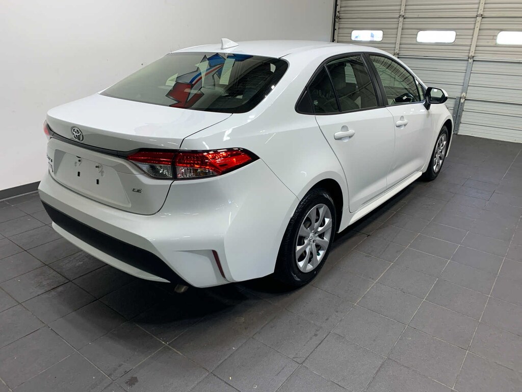 Used 2022 Toyota Corolla LE Sedan