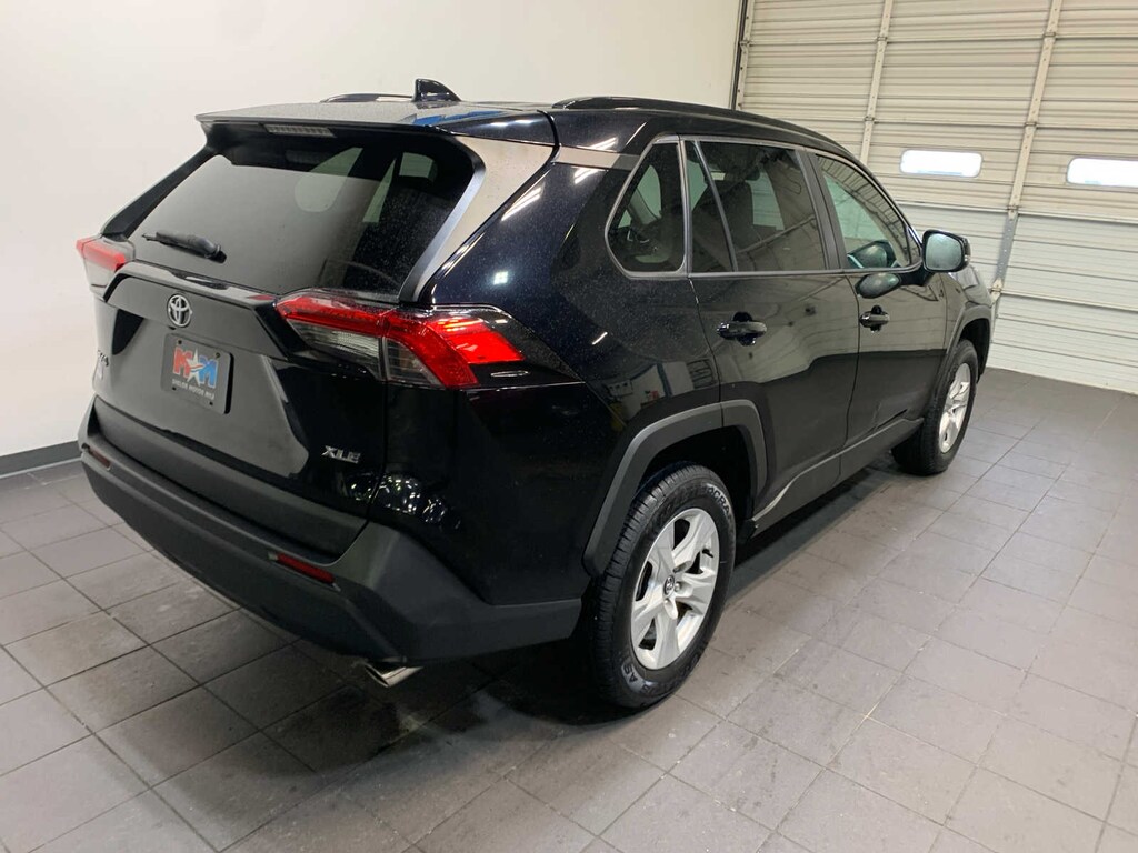 Used 2021 Toyota RAV4 XLE SUV