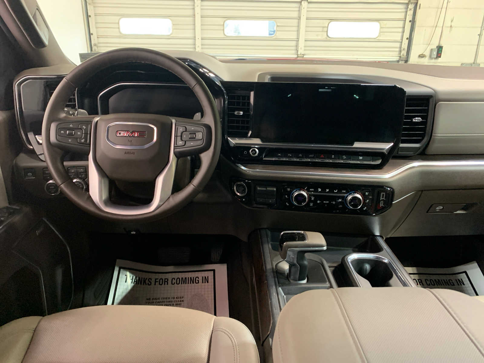 2025 Gmc Sierra 1500 SLT photo 3