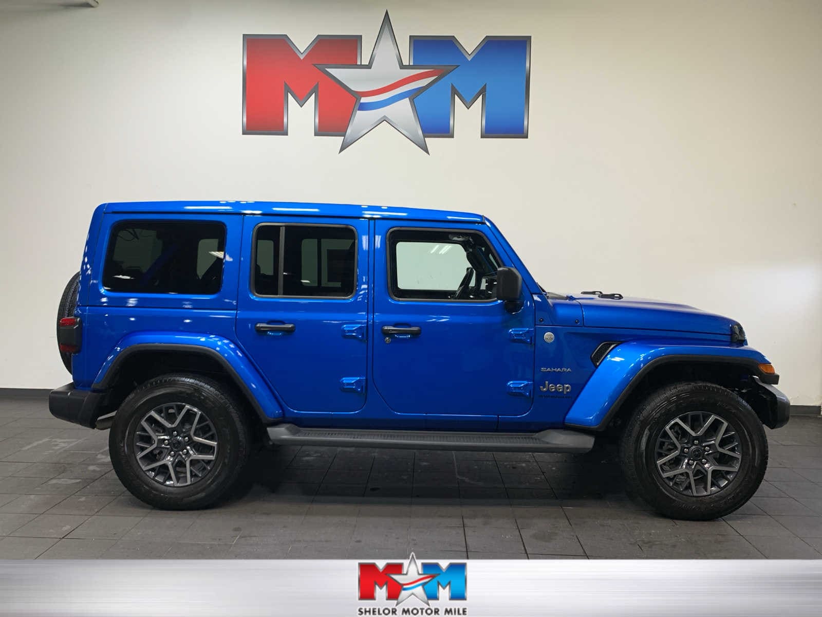 2024 Jeep Wrangler 4-Door Sahara's photo