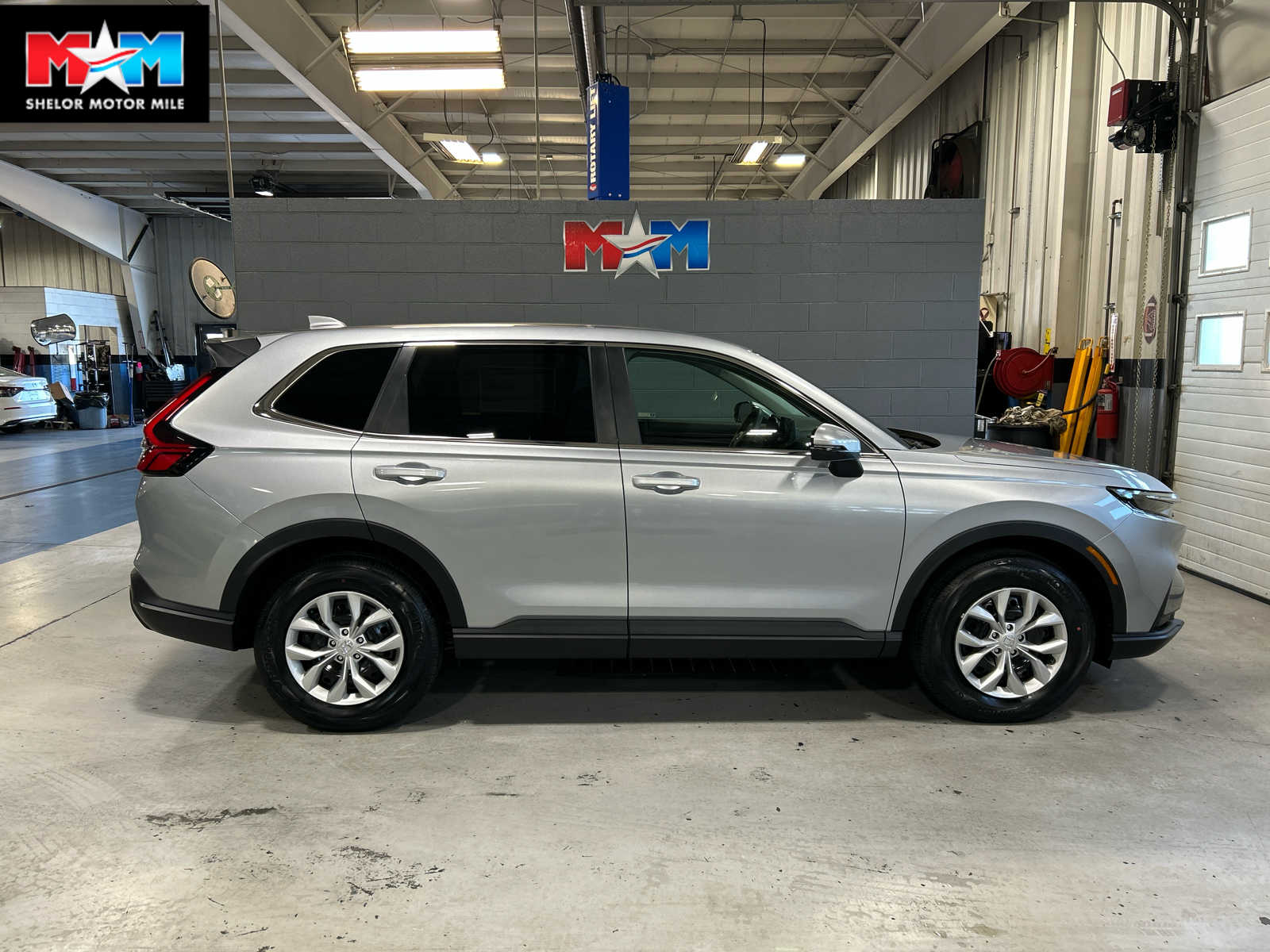 2026 Honda CR-V LX's photo