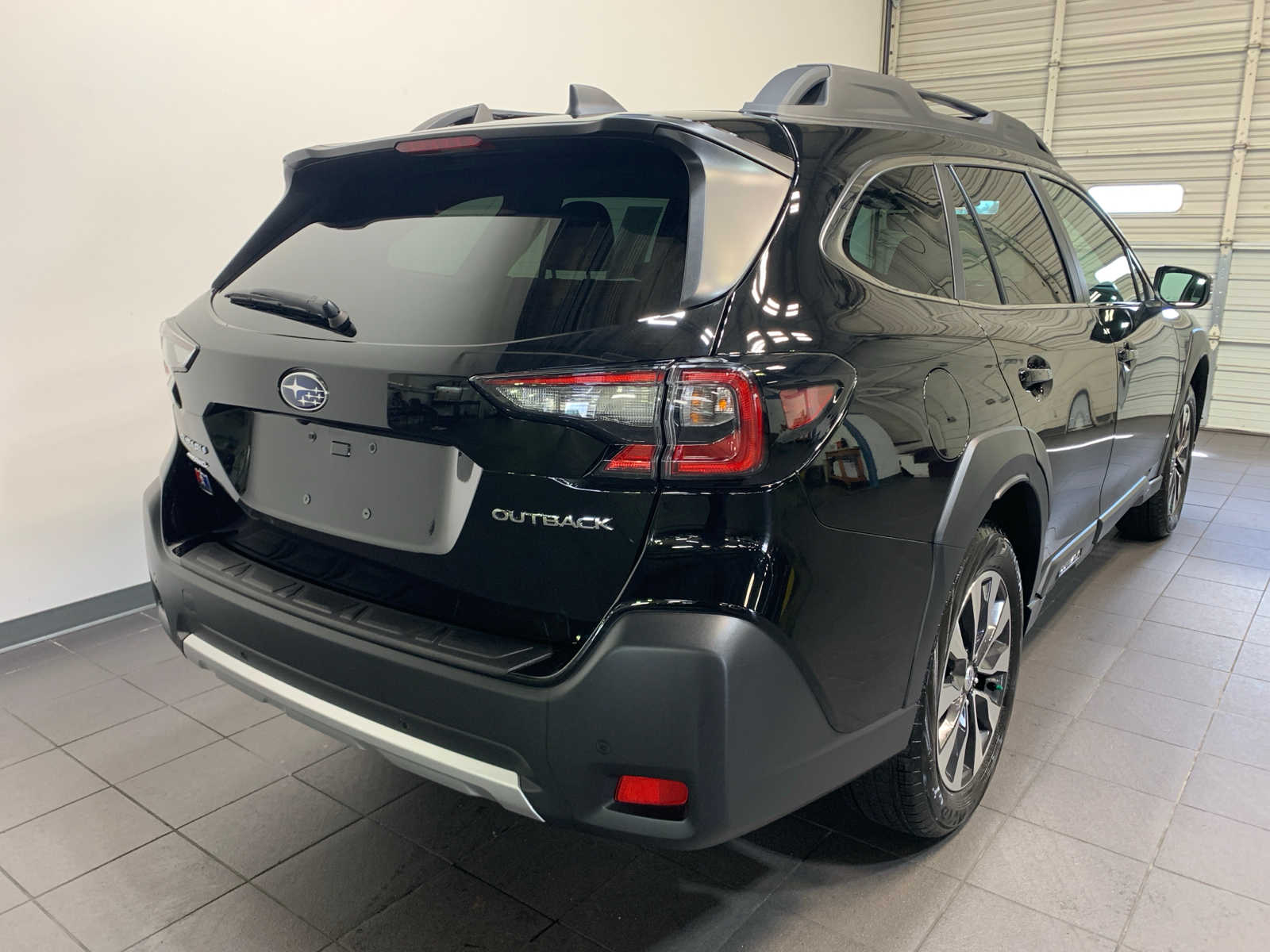 2025 Subaru Outback Limited photo 3