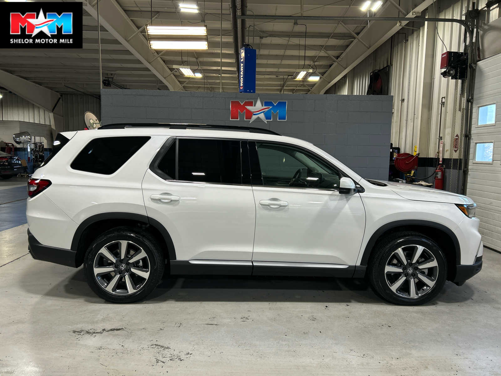 2025 Honda Pilot Touring's photo