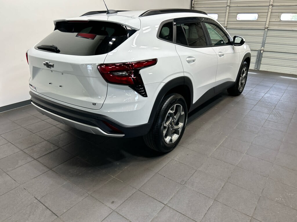 Used 2024 Chevrolet Trax LT SUV
